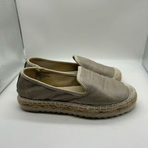 Jellypop Spain Espadrille Loafer in Platinum Size 6M